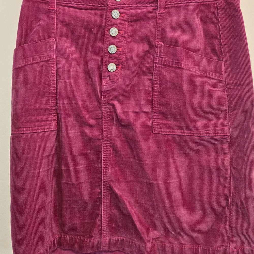 Anthropologie Fuchsia Corduroy Pencil Skirt Size 8 Preloved.